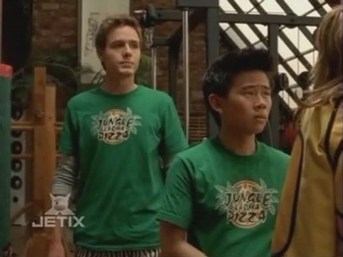 Power Rangers Season 16 Episode 15 - Bad to the Bone