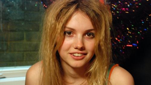 Skins Season 2 Episode 9 - Cassie