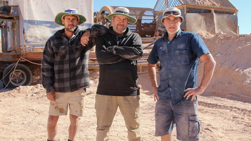 Outback Opal Hunters Season 13 Episode 1 - Back on the Horse