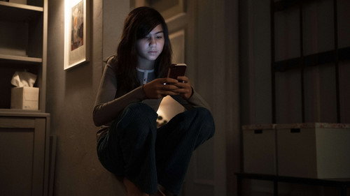 Let the Right One In Season 1 Episode 3 - Broken Glass