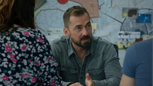Episode 1208 still