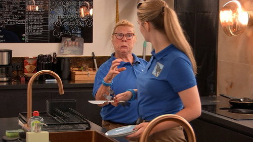 Episode 196 still