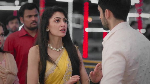 Virat is convinced of Amu's guilt still