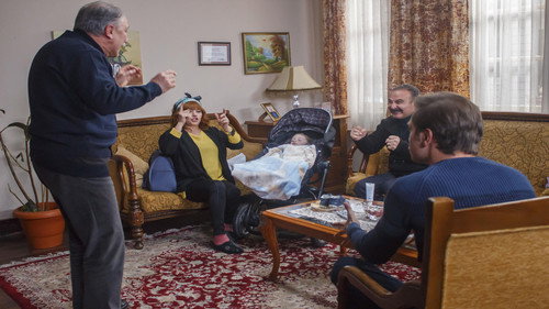 Hangimiz Sevmedik Season 1 Episode 32 - Episode 32