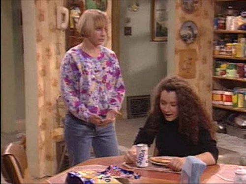 Roseanne Season 4 Episode 8 - Vegas, Vegas (2)