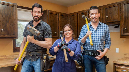 Celebrity IOU Season 1 Episode 2 - Melissa McCarthy's Hero Home Makeover