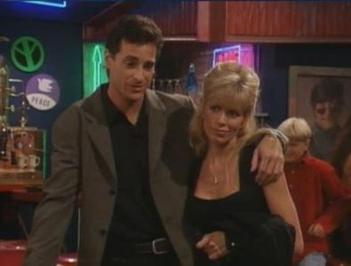 Full House Season 8 Episode 8 - Claire and Present Danger