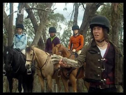 The Saddle Club Season 2 Episode 9 - The Home Straight