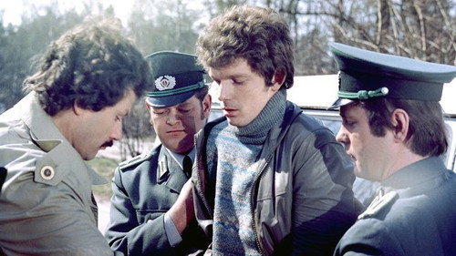 Polizeiruf 110 Season 11 Episode 8 - Glassplitter