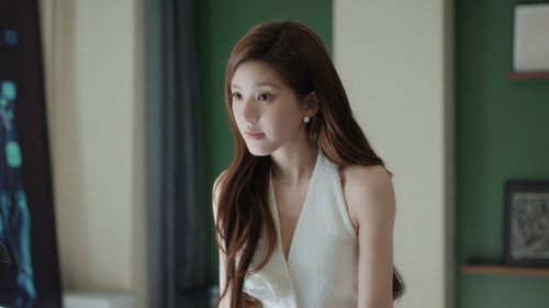 Love's Ambition Season 1 Episode 11 - Standing on the Edge of a Cliff