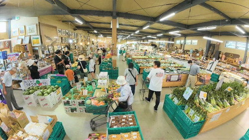 A Farmers' Market in Inadani, Nagano still