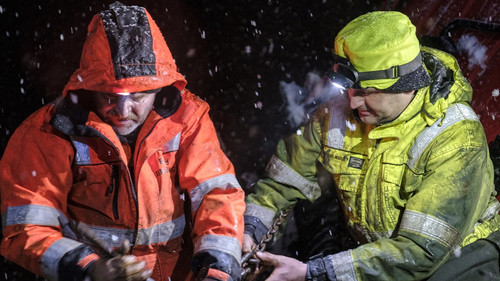 Ice Road Rescue Season 7 Episode 4 - Absolute Destruction