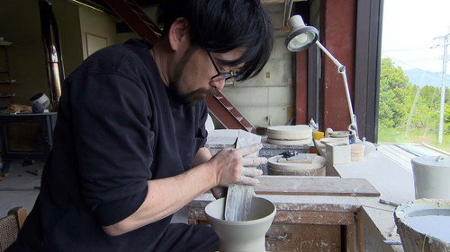 Hometown Stories Season 13 Episode 23 - Leaving No Stone Unturned: A Potter's Quest
