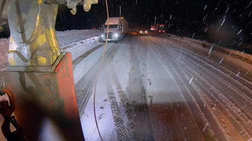 Highway Thru Hell Season 10 Episode 10 - Holly Jolly Chaos