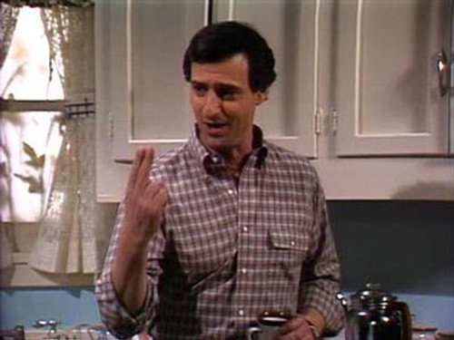 Family Ties Season 3 Episode 23 - Remembrances of Things Past