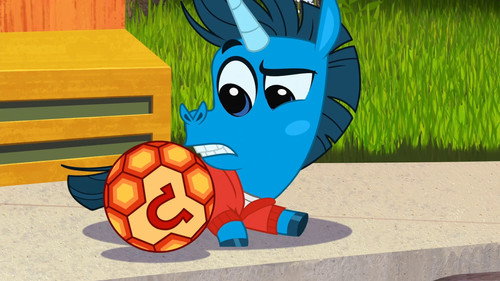 Corn & Peg Season 1 Episode 12 - On the Ball
