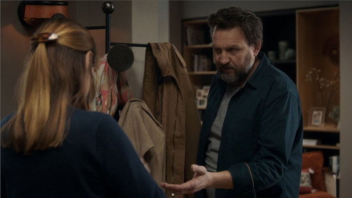 Episode 903 still