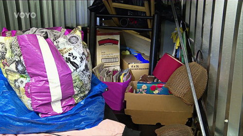 Storage Wars: Northern Treasures Season 2 Episode 13 - Schlock Therapy