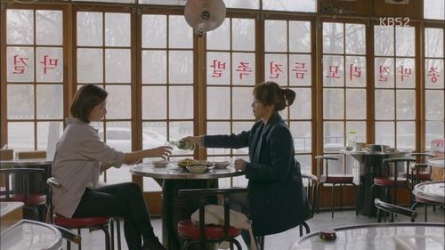 Descendants of the Sun Season 1 Episode 15 - I Will Stay Alive