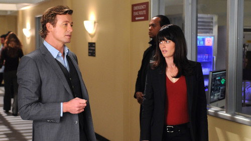 The Mentalist Season 2 Episode 16 - Code Red