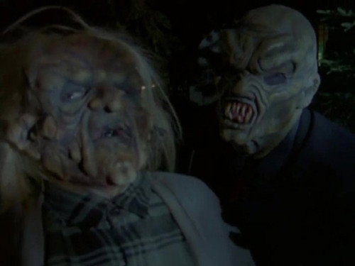 Goosebumps Season 2 Episode 12 - The Haunted Mask II (2)