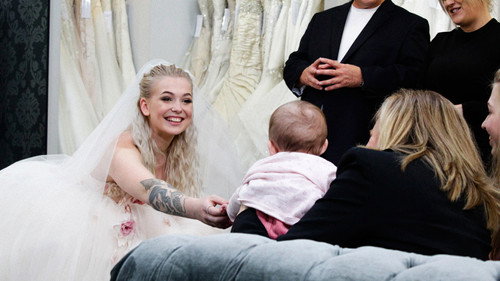 Say Yes to the Dress UK Season 3 Episode 12 - The Quirky Bride Show