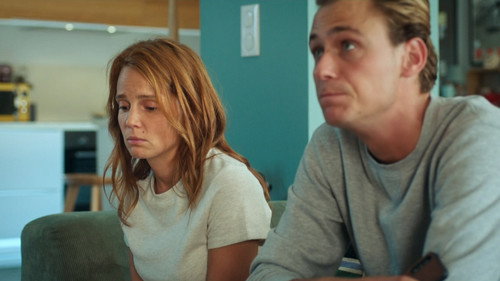 Episode 1811 still