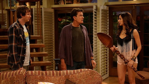 Anger Management Season 1 Episode 8 - Charlie Outs a Patient
