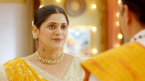 E1257. Panditji Finds The Mahurat still