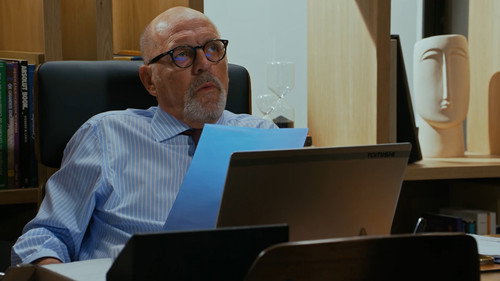 Episode 160 still
