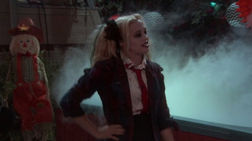 Best Friends Whenever Season 1 Episode 9 - Cyd and Shelby's Haunted Escape