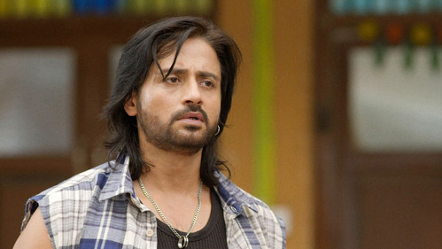 E1354. Bapodra Stands By Varun still