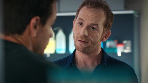 Episode 1810 still
