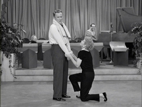I Love Lucy Season 4 Episode 27 - The Dancing Star