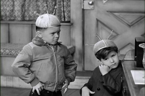 I Love Lucy Season 6 Episode 23 - Housewarming