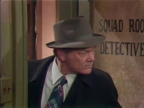 Barney Miller Season 8 Episode 11 - Chinatown (1)
