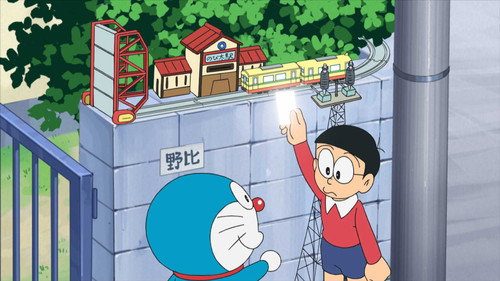 Episode 915 still