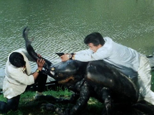 Choujuu Sentai Liveman Season 1 Episode 26 - Aizu's Huge Rhinoceros Beetles!