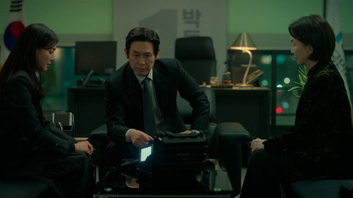 Episode 6 still