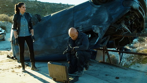 NCIS: Los Angeles Season 6 Episode 18 - Fighting Shadows