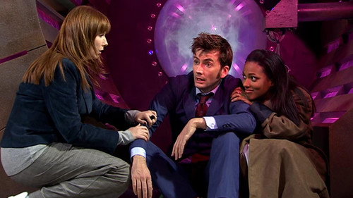 Doctor Who Season 4 Episode 5 - The Poison Sky (2)