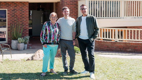Selling Houses Australia Season 18 Episode 1 - Rostrevor