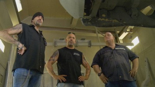 Counting Cars Season 4 Episode 27 - You Never Forget Your First Z28 (1)