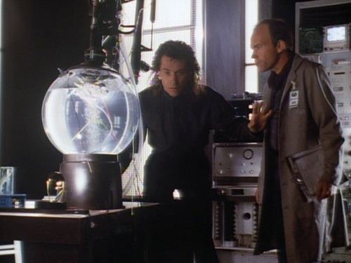 Swamp Thing Season 3 Episode 9 - Mirador's Brain