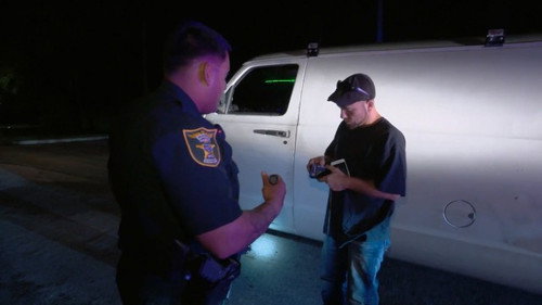 Cops Season 33 Episode 12 - Running on Empty