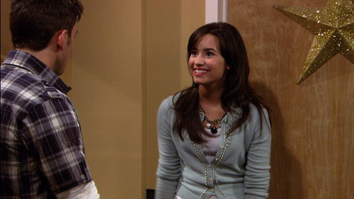 Sonny with a Chance Season 1 Episode 16 - Sonny in the Kitchen with Dinner