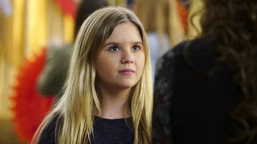Speechless Season 1 Episode 17 - S-U-R-- SURPRISE!