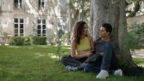 Episode 1502 still