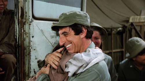 M*A*S*H Season 8 Episode 18 - Old Soldiers
