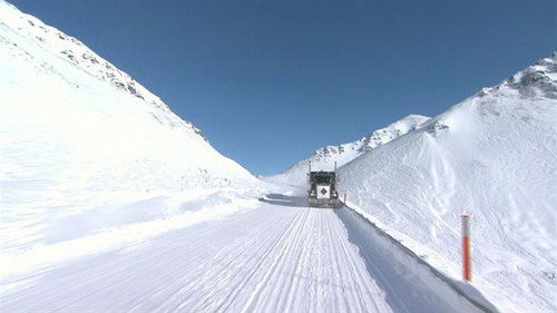 Ice Road Truckers Season 3 Episode 8 - Killer Pass